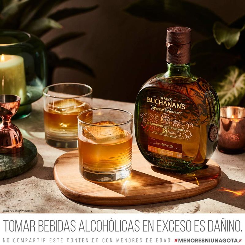 Whisky-James-Buchanan-s-Special-Reserve-18-A-os-Botella-750ml-3-263803