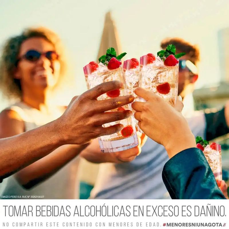 Vodka-Smirnoff-Raspberry-Botella-700ml-Ginger-Ale-Evervess-Botella-1-5L-3-86726