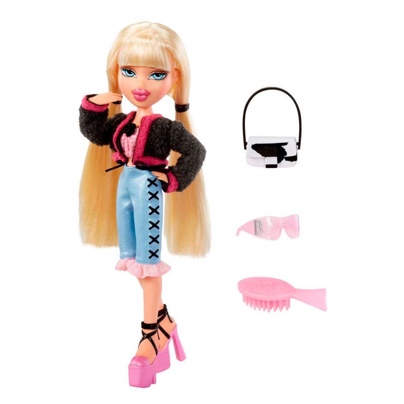 BRATZ-GOIN-OUT-DOLL-ASST-2-281621