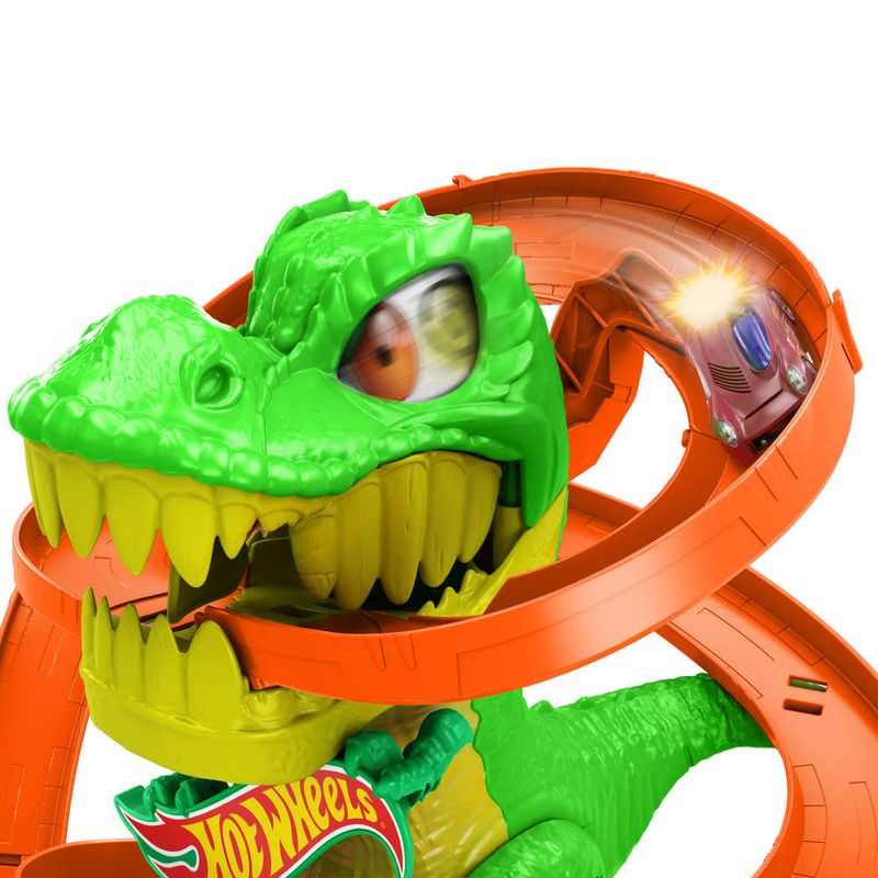 T-Rex-Hot-Wheels-vs-Estaci-n-de-Bomberos-2-290541
