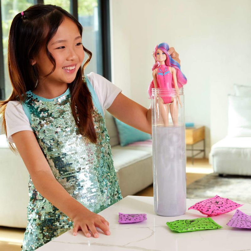 Mu-eca-Barbie-Moda-Disco-Sorpresa-2-290547