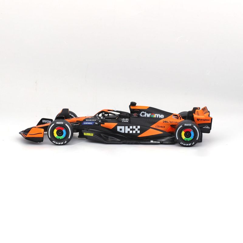 AUTO-MCLAREN-1-43-PIASTRI-6-293921